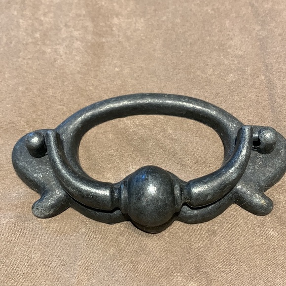 VINTAGE RUSTIC DRESSER PULLS LOT OF 7 - Picture 3 of 10